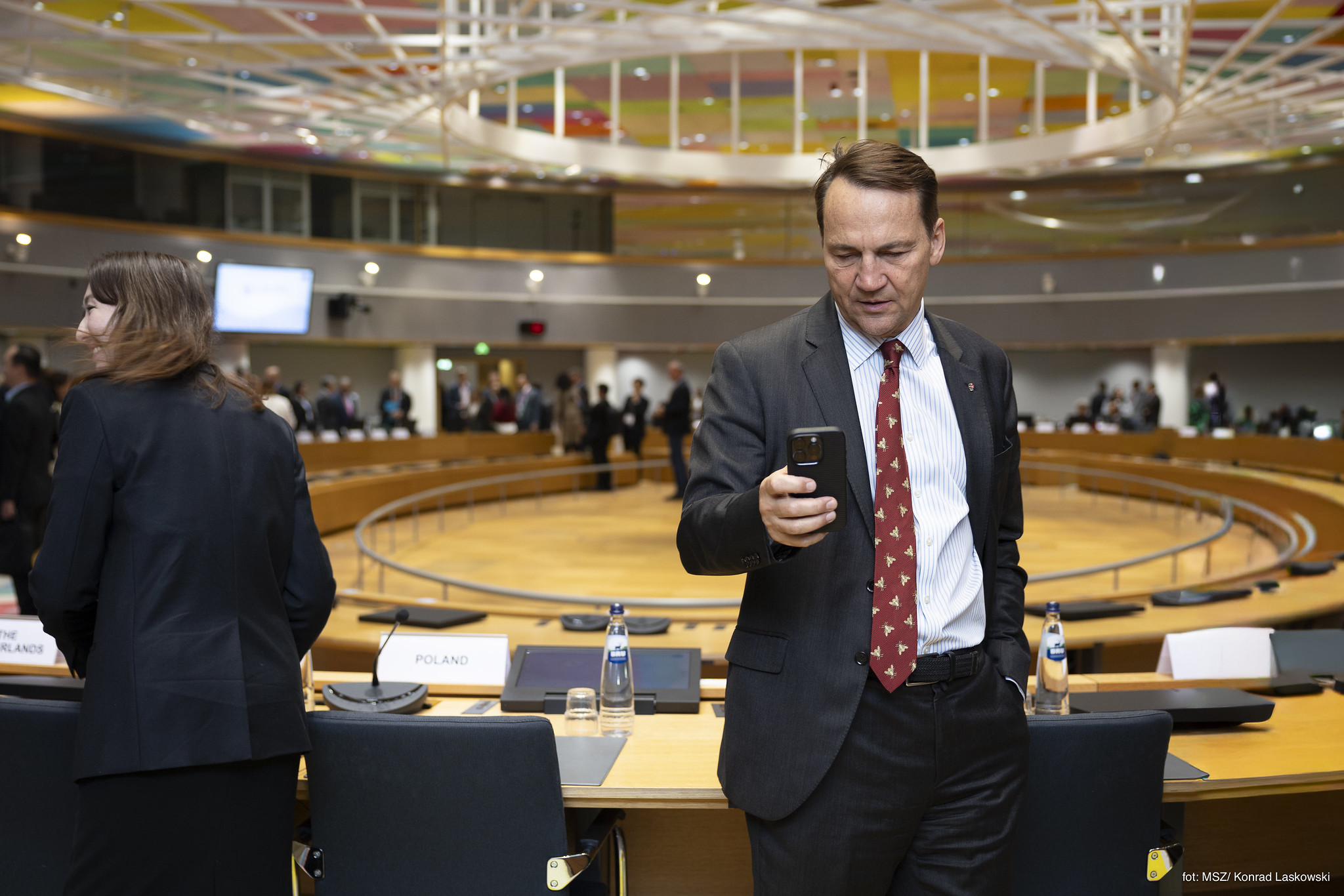 W sieci rośnie liczba antyukraińskich treści. Sikorski: „Agentura na turbodoładowaniu”